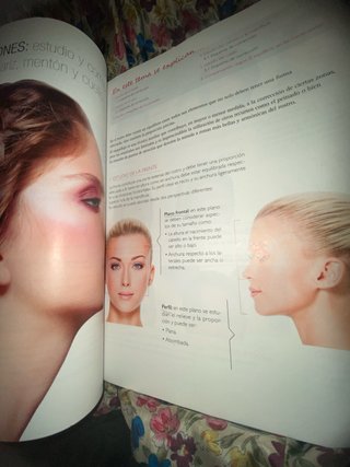 Libro de estética y belleza de Maquillaje