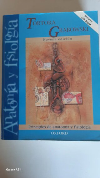 Princupios de anatomia y fisiologia. Contiene CD