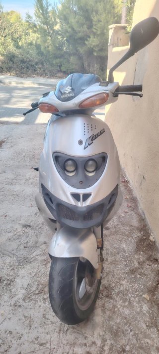 Suzuki Katana 49cc Plata