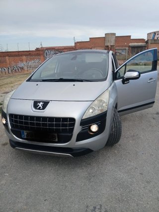 Peugeot 3008 2011