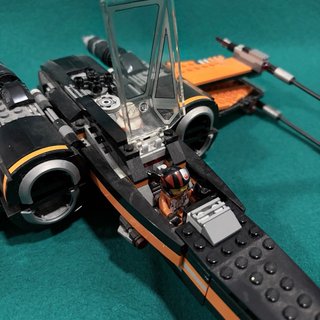 LEGO Star Wars Caza Ala-X de Poe Dameron