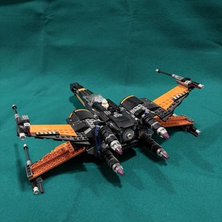 LEGO Star Wars Caza Ala-X de Poe Dameron
