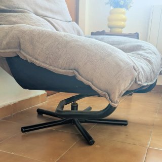 2 Sillones Butacas Giratorios y Reposapiés