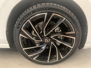 Volkswagen Golf 2.0 TDI Gasoil Automático 150CV