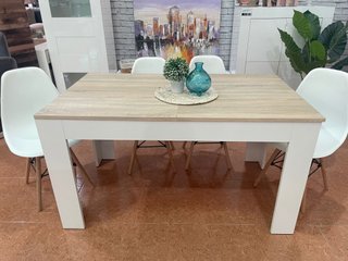 Mesa Fija con 4 Sillas Nórdicas