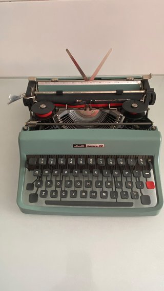 Máquina de Escribir Olivetti Lettera 32