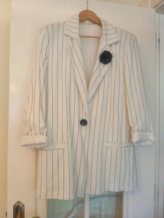 Chaqueta crudo con Rayas Negras