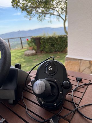 Volante Logitech G29 con Pedales y Cambio