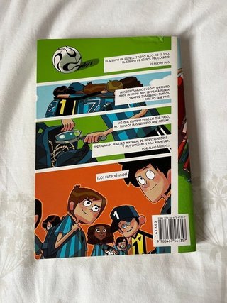 Los Futbolísimos 1: El misterio de los árbitros...