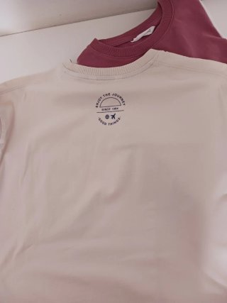 Camisetas Mango detalle costura