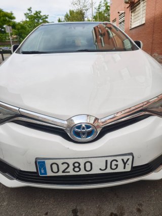 Toyota Auris 2015