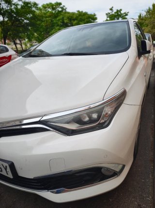 Toyota Auris 2015