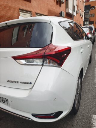 Toyota Auris 2015