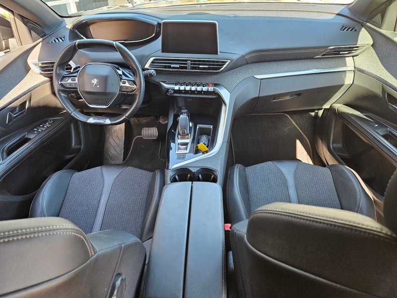 Peugeot 5008 2020, foto 22