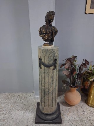Columna Decorativa de Piedra