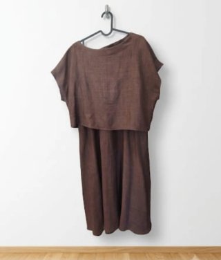 Conjunto marrón chocolate camiseta y falda