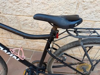 Bicicleta de paseo con cesta