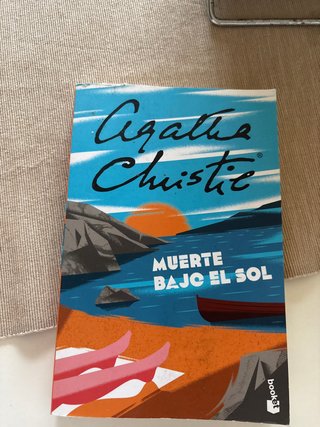 Muerte bajo el sol