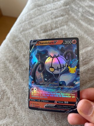 Carta Pokémon Sylveon V 183/203 y más