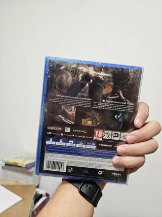 Resident Evil 4 Remake PS4 lenticular Nuevo