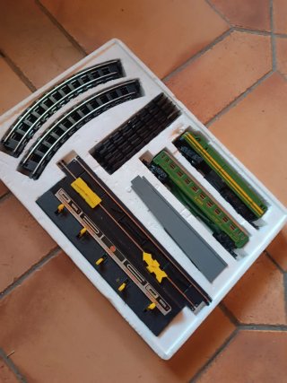 Tren Eléctrico con Vías y Mando Geiper TREN