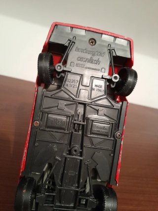 Lamborghini Countach 5000 1/24