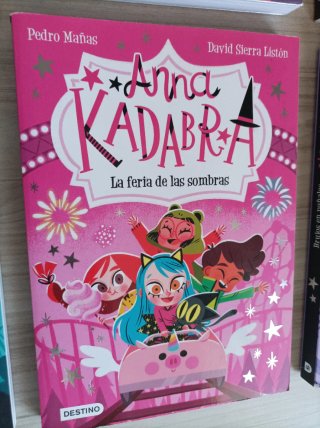 Anna Kadabra 9. Un lobo en escena