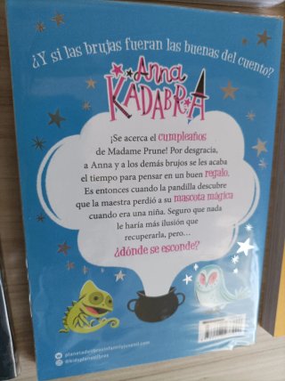 Anna Kadabra 9. Un lobo en escena