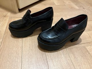 Zapatos de tacón negros plataforma