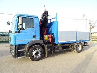 MAN TGM 18 290-CAMIONES GRUA