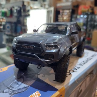 Toyota Tacoma FMS 1:24 RTR Cinzento