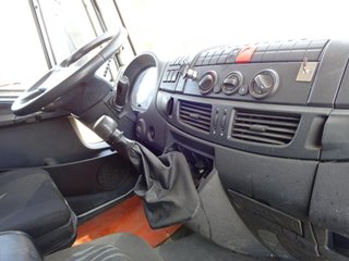 Iveco EUROCARGO ML 100E22-CAMIONES GRUA
