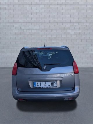 Peugeot 5008 2017