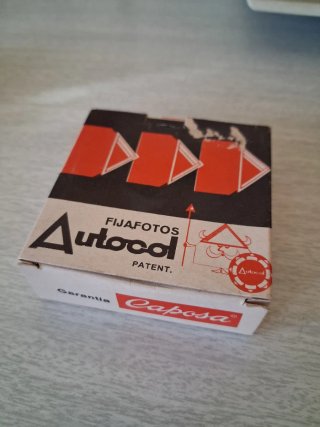 Caja antigua de fijafotos Autocol