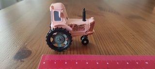 TRACTOR CHEWALL