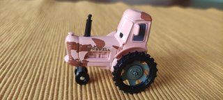 TRACTOR CHEWALL