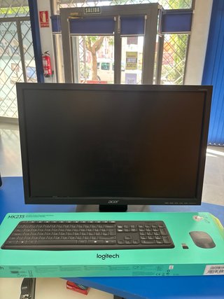 PC Sobremesa Completo con Monitor y Teclado