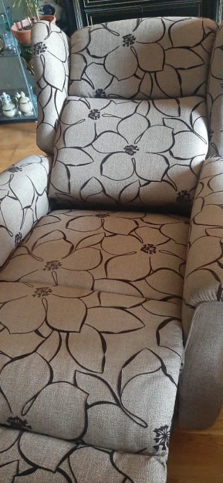 Sillón orejero reclinable varias posiciones
