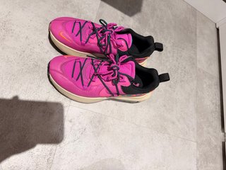 Zapatilla Nike Rosa y Naranja