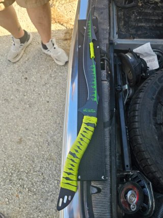 Machete Mad Zombie con Funda