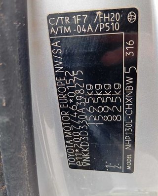450889 llanta toyota yaris (xp21) hybrid active