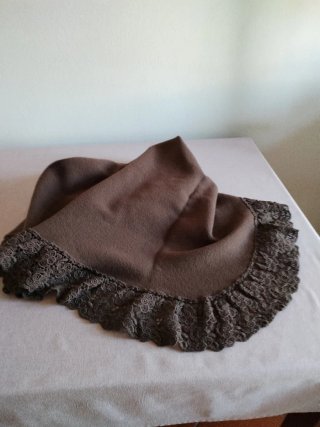 Scialle donna marrone con pizzo