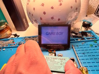 Pantalla para Game Boy Advance SP casi perfecta