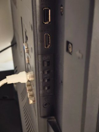 TV Toshiba 32 + Amazon Fire TV Stick