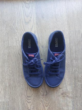 Zapatillas Camper Azules.