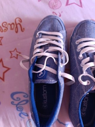 Zapatillas Kustom Azules y Blancas