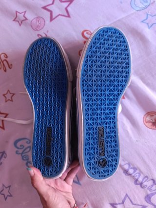 Zapatillas Kustom Azules y Blancas