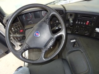 Scania P 400-CAMIONES GRUA