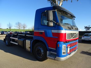 Volvo FM 300-CAMIONES GANCHO PORTACONTENEDOR