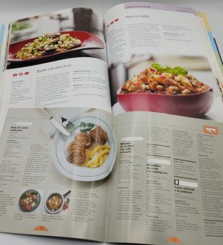 Lote 5 revistas y libros cocina